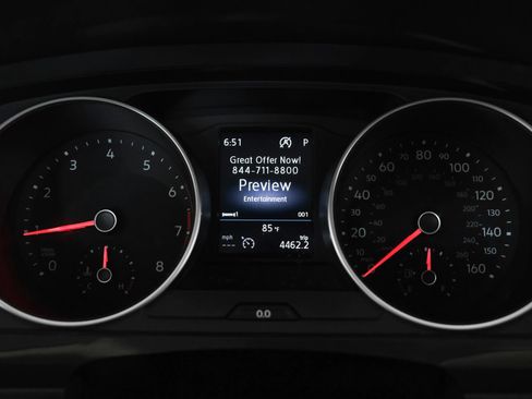 Used 2019 Volkswagen Tiguan SE AWD/4WD image 16
