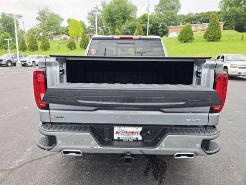 New 2026 GMC Sierra 1500 SLT w/ SLT Premium Plus Package AWD/4WD image 16