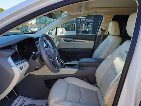 Used 2018 Cadillac XT5 Luxury w/ LPO, Sport Package image 25