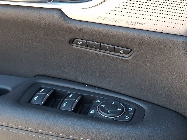 Certified 2025 Cadillac XT6 Sport w/ LPO, Floor Liner Package AWD/4WD image 20