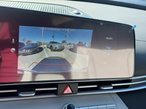 New 2026 Hyundai Elantra Limited FWD image 21