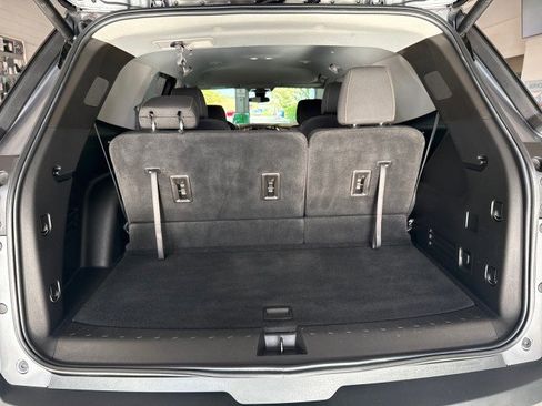 Used 2021 Chevrolet Traverse LT AWD/4WD image 24