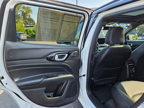 Used 2024 Jeep Compass Limited w/ Driver Assist Group I image 19