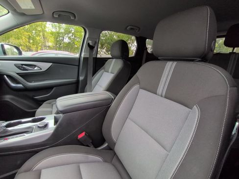 Used 2025 Chevrolet Blazer LT AWD/4WD image 4