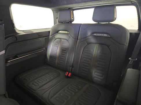 Used 2022 Rivian R1S Launch Edition image 21