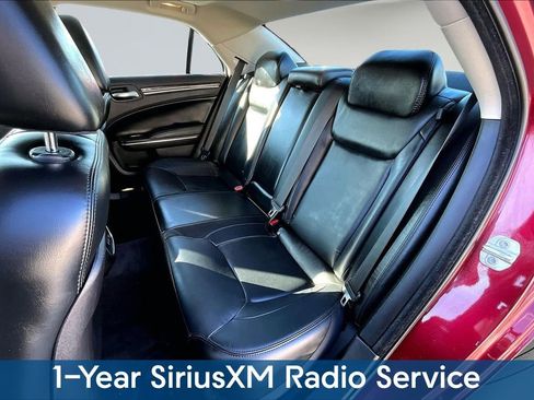 Used 2016 Chrysler 300 Limited image 25