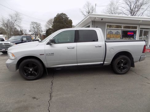 Used 2015 RAM 1500 Big Horn image 8