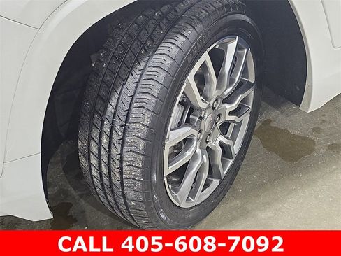 Used 2024 GMC Terrain Denali AWD/4WD image 31
