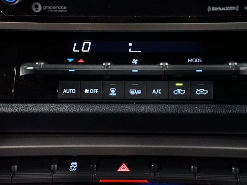 Used 2023 Toyota Tundra SR5 w/ SR5 Convenience Package AWD/4WD image 21