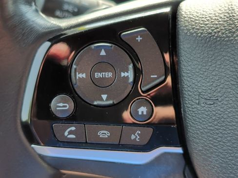 Used 2019 Honda Pilot Touring image 12