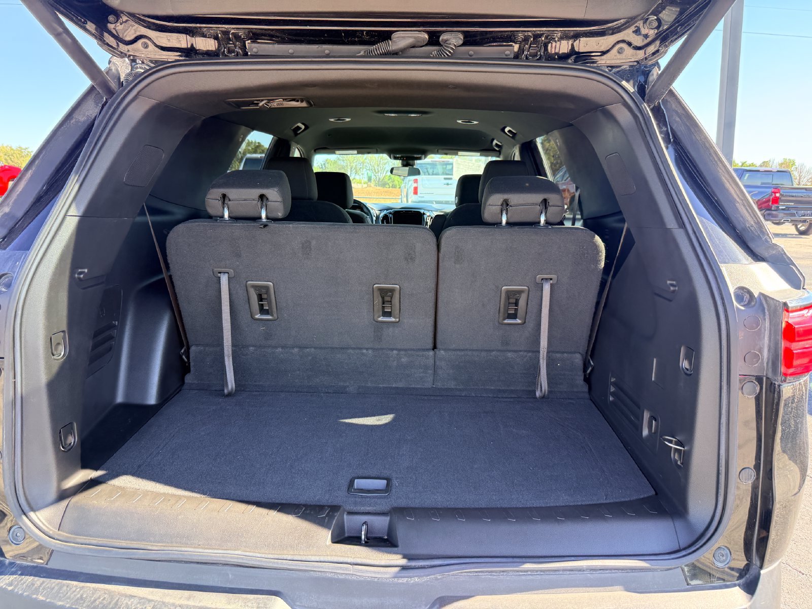 Used 2023 Chevrolet Traverse LT w/ LPO, Floor Liner Package AWD/4WD image 10