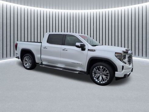 Certified 2023 GMC Sierra 1500 Denali image 3
