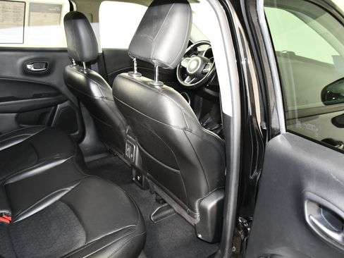 Used 2020 Jeep Compass Latitude image 44