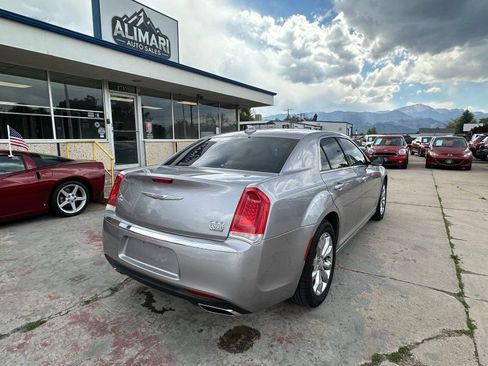 Used 2017 Chrysler 300 Limited AWD/4WD image 7