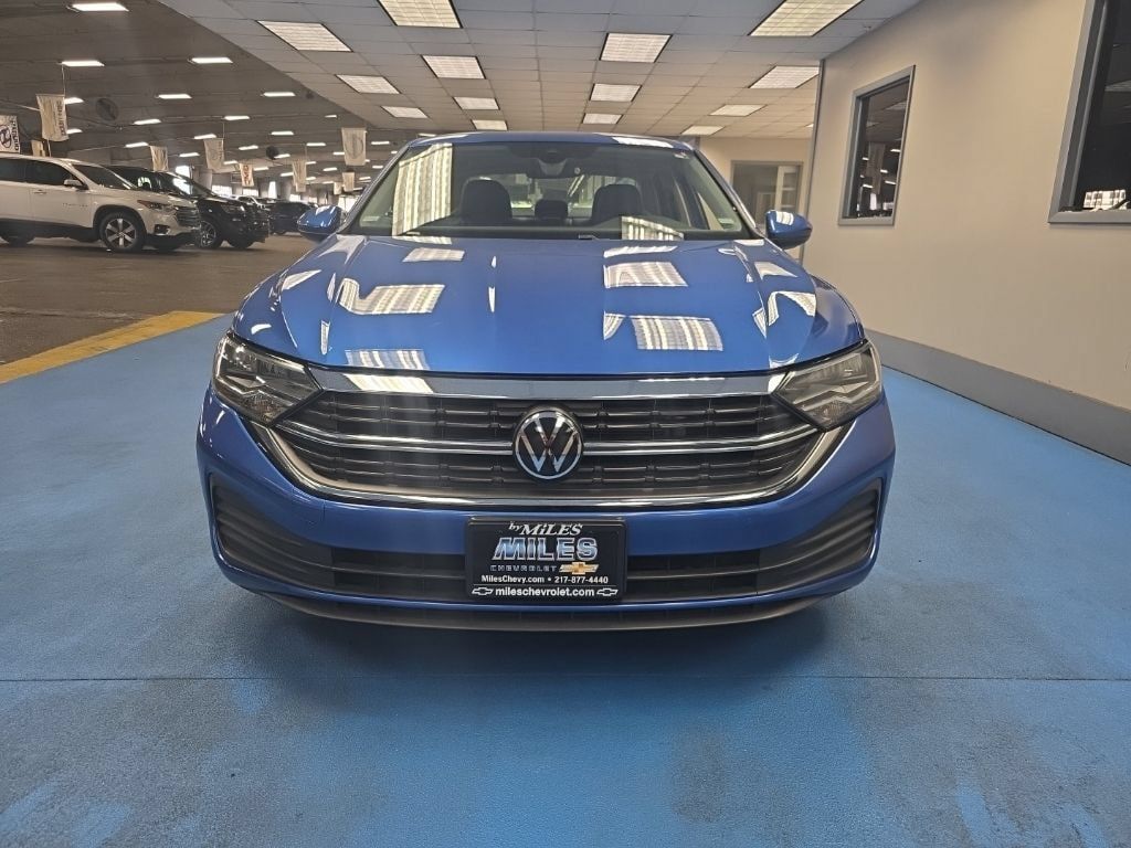 Used 2024 Volkswagen Jetta SE FWD image 8