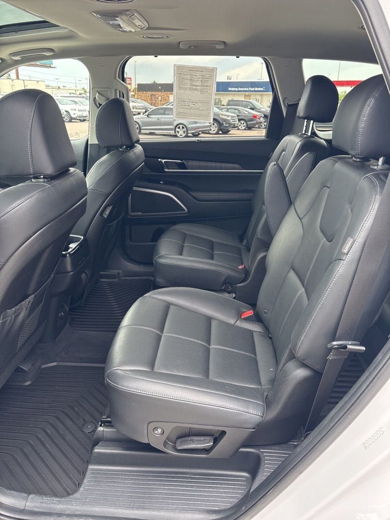 Used 2024 Kia Telluride EX w/ EX Captain's Chair Package AWD/4WD image 25