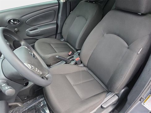 Used 2019 Nissan Versa S Plus image 17