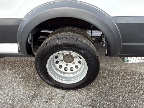 Used 2022 Ford Transit 350 148 High Roof Extended DRW RWD image 17
