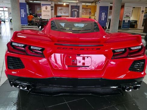 Used 2020 Chevrolet Corvette Stingray Coupe w/ Z51 Performance Package image 7