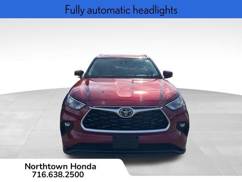 Used 2022 Toyota Highlander XLE image 10
