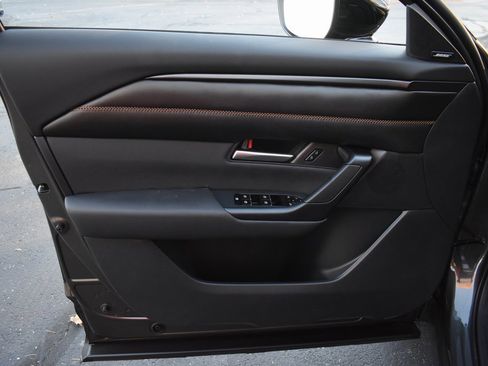 New 2026 MAZDA CX-50 AWD 2.5 Hybrid w/ Cargo Package image 17