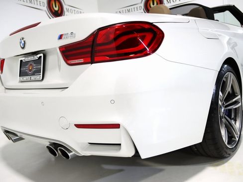 Used 2018 BMW M4 Convertible image 75