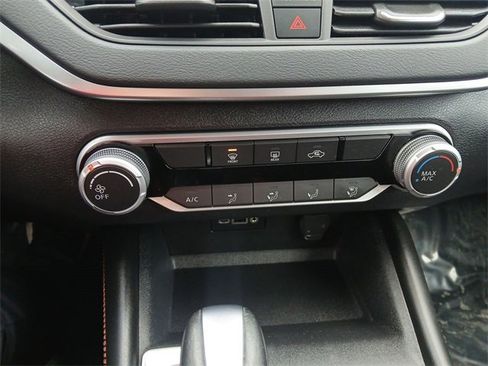 Used 2021 Nissan Altima 2.5 SR image 18