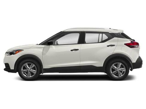 Used 2020 Nissan Kicks S FWD image 3