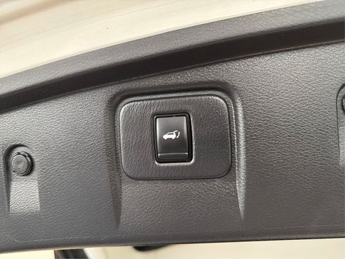 Used 2018 Nissan Murano Platinum AWD/4WD image 14