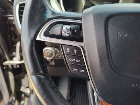 Used 2019 Lincoln Nautilus Reserve FWD image 26