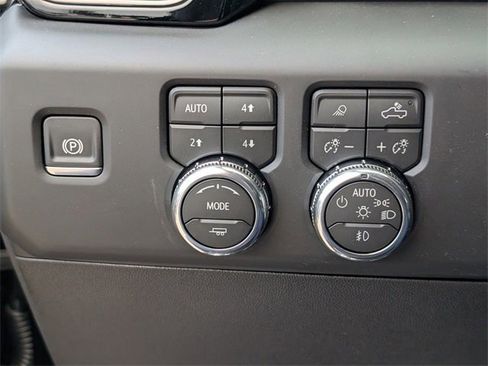 New 2026 GMC Sierra 2500 AT4 w/ AT4 Premium Plus Package image 18