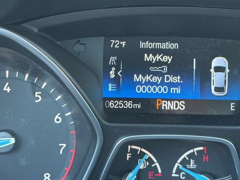 Used 2018 Ford Focus SEL FWD image 23