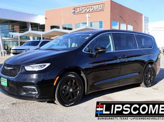 Used 2024 Chrysler Pacifica Touring-L 360° Tour