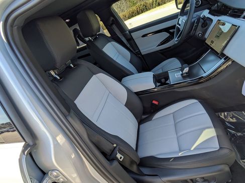 New 2026 Land Rover Range Rover Evoque Dynamic SE AWD/4WD image 30