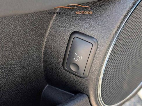 Used 2010 Mercedes-Benz C 300 Sport image 19