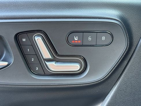 Used 2023 Mercedes-Benz Sprinter 3500 image 18