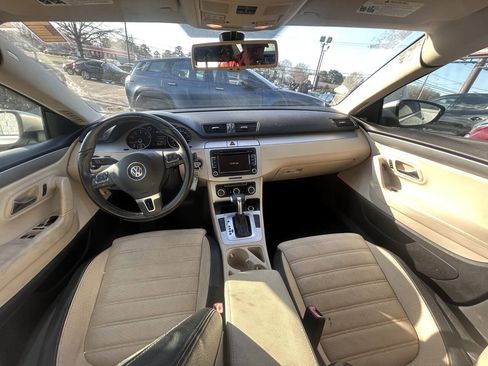 Used 2011 Volkswagen CC Sport FWD image 7