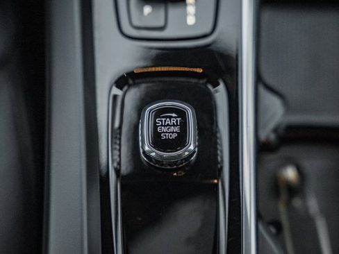 Used 2023 Volvo V60 B5 Cross Country Plus image 26