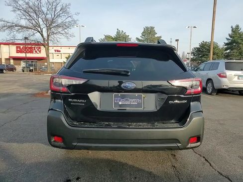 Certified 2023 Subaru Outback Premium image 4