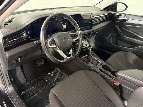 Used 2025 Volkswagen Jetta S FWD image 17