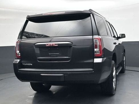 Used 2017 GMC Yukon SLT w/ Open Road Package image 4