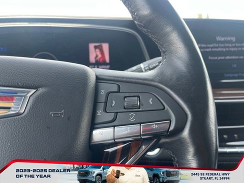 Used 2023 Cadillac Escalade Premium Luxury w/ Performance Package image 28