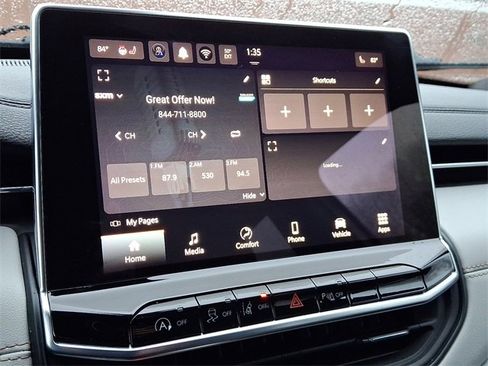 Used 2024 Jeep Compass Limited image 17