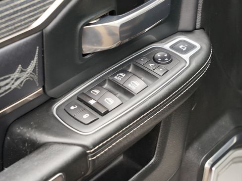 Used 2019 RAM 3500 Limited image 18