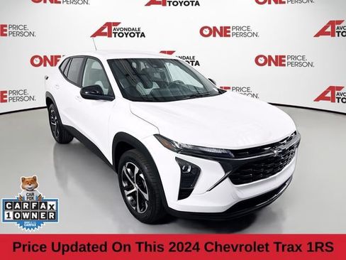 Used 2024 Chevrolet Trax RS w/ Driver Confidence Package FWD image 1