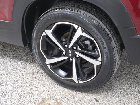 Used 2022 Chevrolet TrailBlazer RS w/ Sun and Liftgate Package image 17