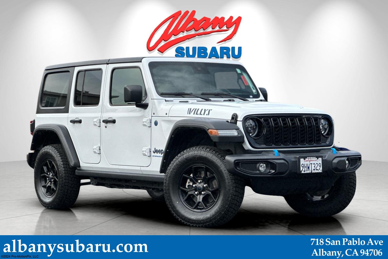 Used 2024 Jeep Wrangler Unlimited AWD/4WD image 1