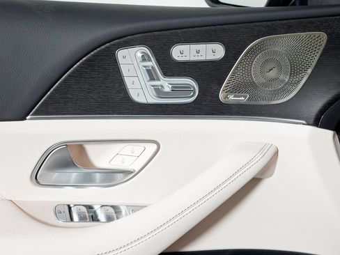 Certified 2026 Mercedes-Benz GLE 450 4MATIC image 12