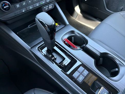 New 2026 Subaru Outback Limited AWD/4WD image 15