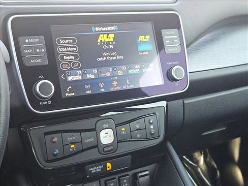 Used 2023 Nissan Leaf SV Plus image 15